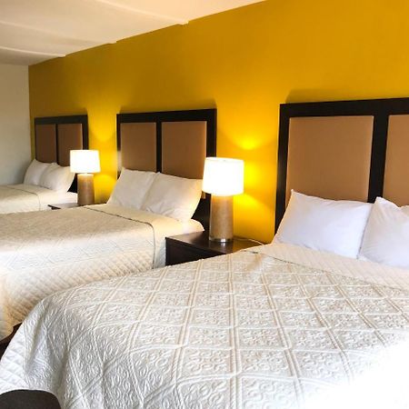 7 Days Inn Niagara Falls Ниагарски водопад Екстериор снимка