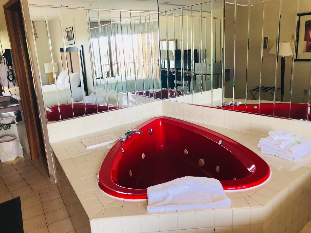 7 Days Inn Niagara Falls Ниагарски водопад Екстериор снимка