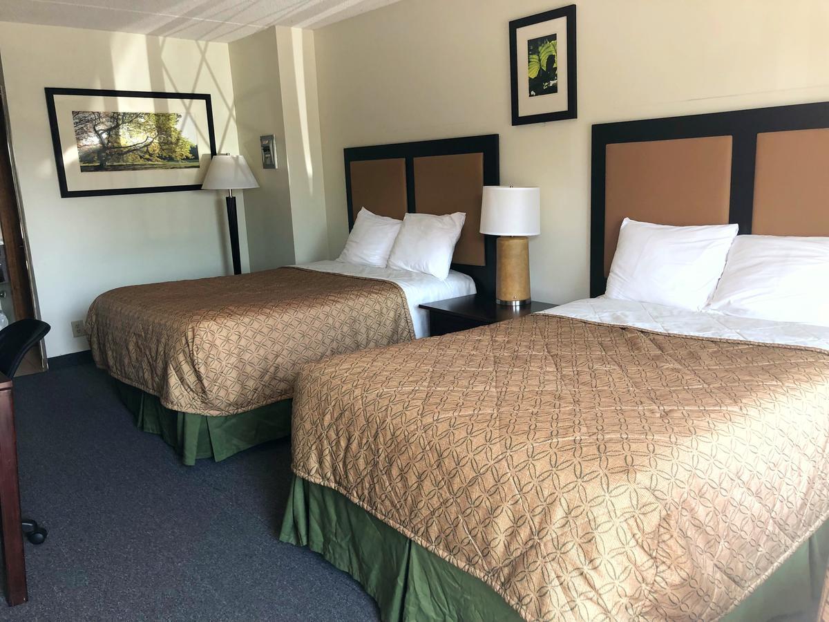 7 Days Inn Niagara Falls Ниагарски водопад Екстериор снимка