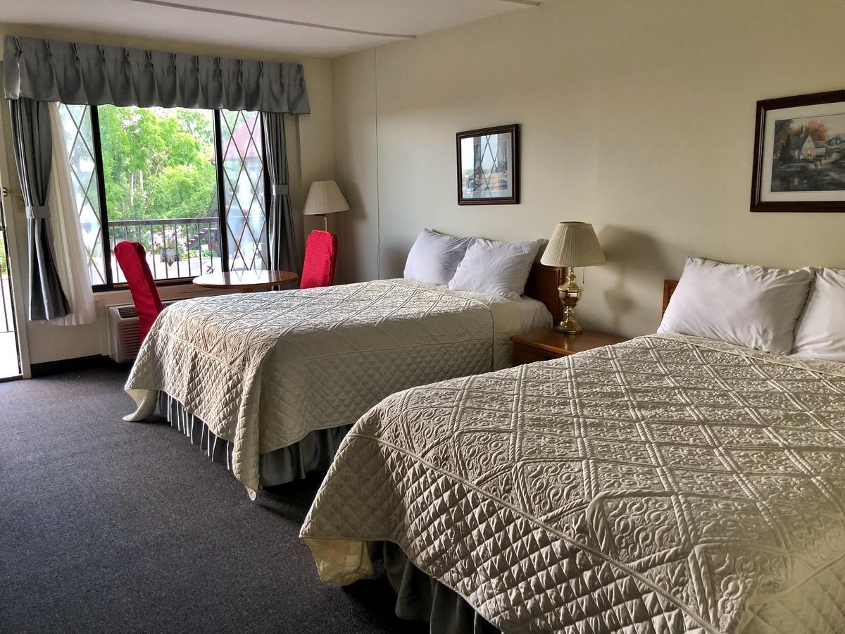 7 Days Inn Niagara Falls Ниагарски водопад Екстериор снимка