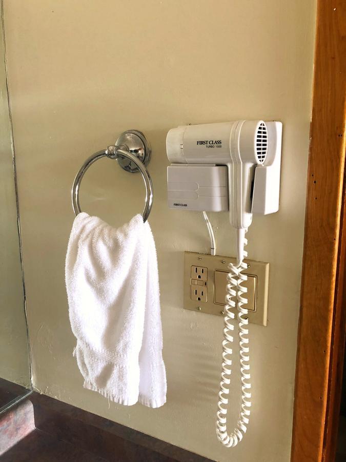 7 Days Inn Niagara Falls Ниагарски водопад Стая снимка